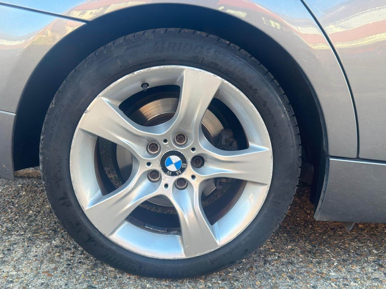 BMW, 3 SERIES, Saloon, 2011, Manual, 1995 (cc), 4 doors