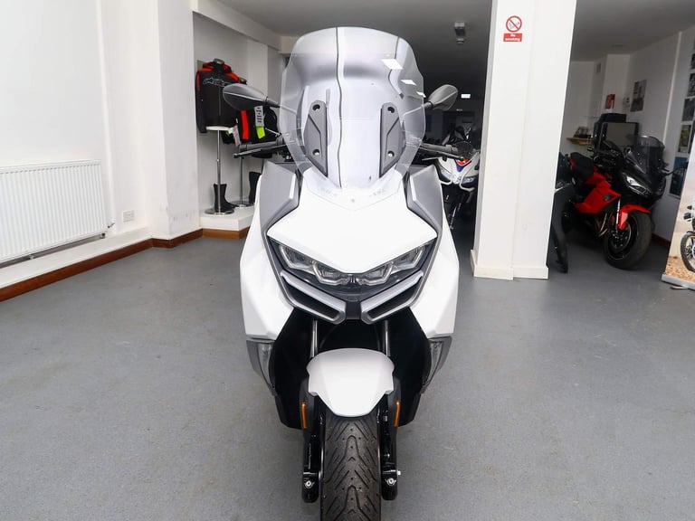 2022, '22 BMW C400 GT Scooter. A2 Legal scooter. ONLY 600 MILES. £6,395