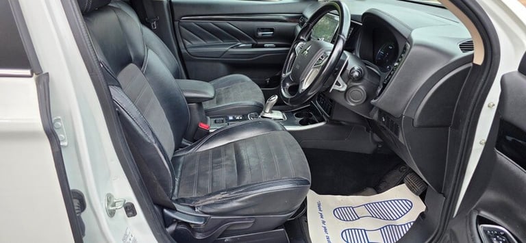 2019 Mitsubishi Outlander 2.4 PHEV Juro 5dr Auto ESTATE PETROL/ELECTRIC Automatic