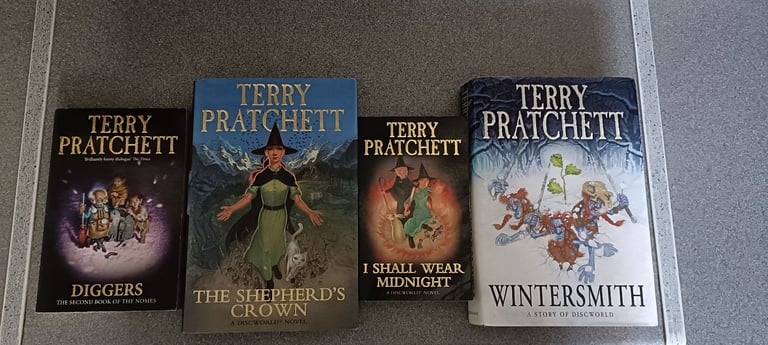 Terry Pratchett Books for younger readers 