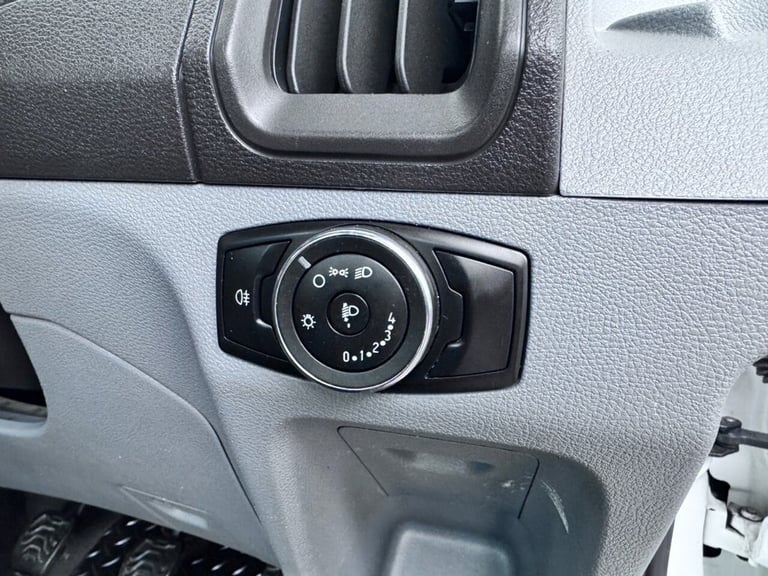 2014 Ford Transit TIPPER 2.2 TDCi 350 6 SPEED MANUAL RWD - NO VAT Tipper Diesel Manual