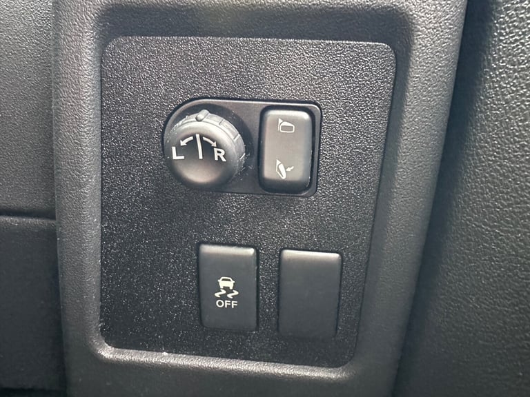 2011 Nissan Qashqai 1.6 [117] Tekna 5dr HATCHBACK Petrol Manual