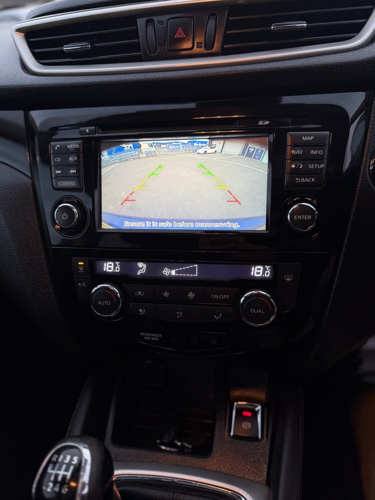 2015 Nissan Qashqai 1.5 dCi Acenta Premium 5dr HATCHBACK Diesel Manual