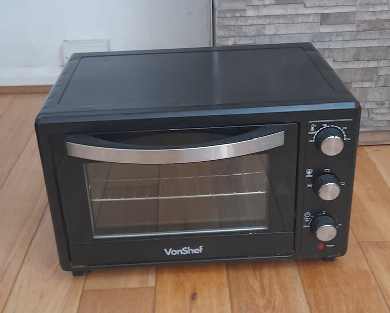 image for MINI OVEN: VON CHEF * works on ordinary plug *- delivery available 