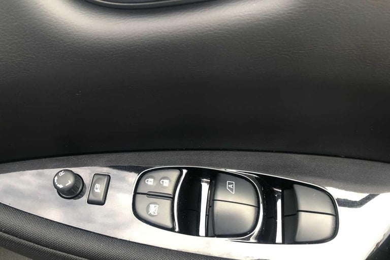 2022 Nissan Leaf 110kW N-Connecta 39kWh 5dr Auto HATCHBACK Electric Automatic