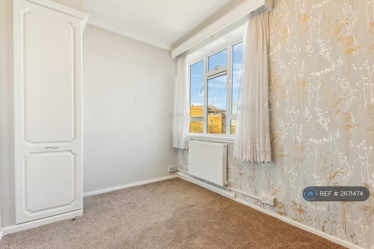 4 bedroom flat in Marlow House, London, W2 (4 bed) (#2671474)