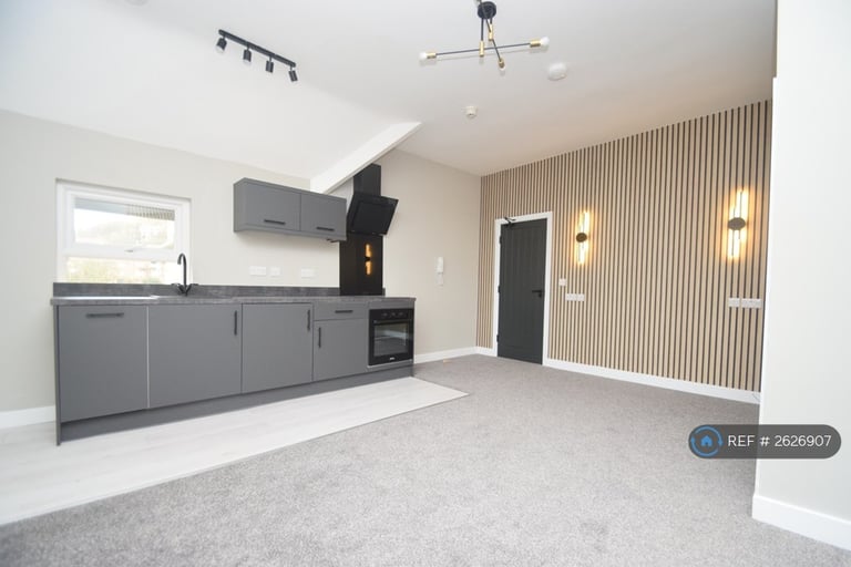 Studio flat in Oriel Crescent, Scarborough, YO11 (#2626907)