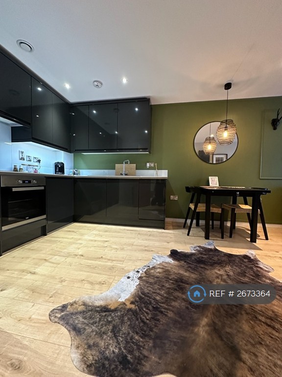 1 bedroom flat in Notte Street, Plymouth, PL1 (1 bed) (#2673364)