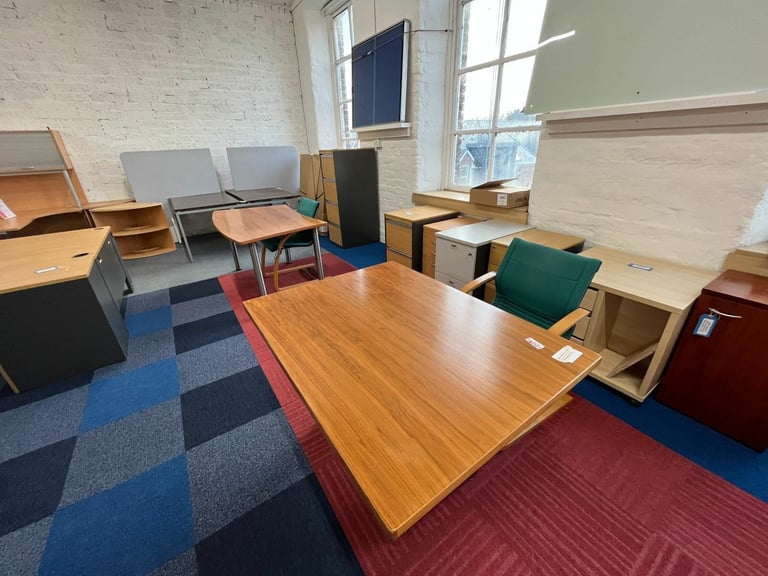 Year-Round SALE! Office Furniture (Desks, Tables, Chairs, Storage and more) - FROM £15.00+VAT