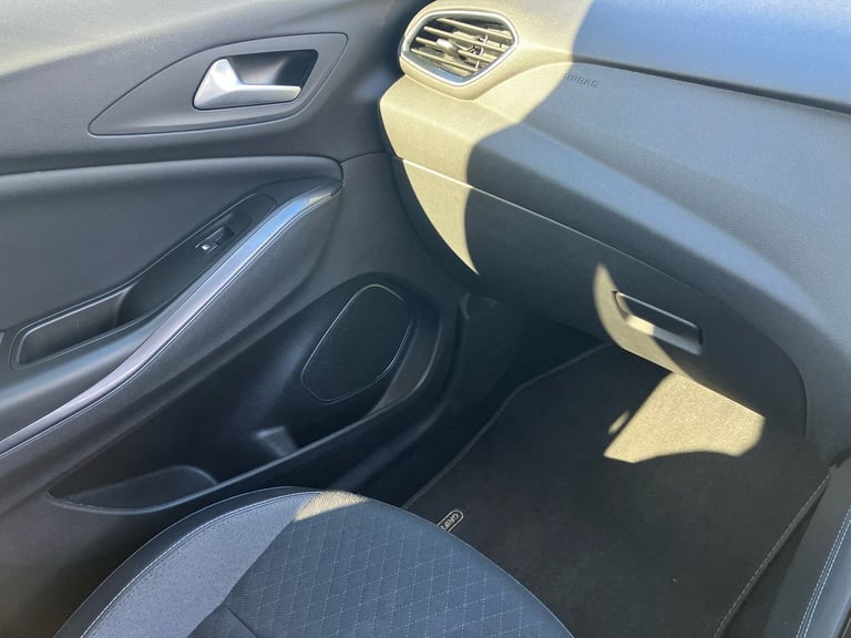 2021 Vauxhall Grandland X 1.2 Turbo Griffin Edition 5dr Hatchback PETROL Manual
