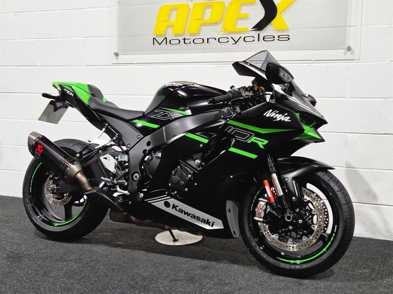 Kawasaki Ninja ZX-10R 1 OWNER! AKRAPOVIC EHXUAST! KRT REPLICA! FULL SERVICE