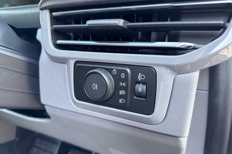 2025 Volkswagen Transporter T32 Panel Van Commerce Pro SWB 170 PS 2.0 TDI 8sp Automatic Van DIESE...