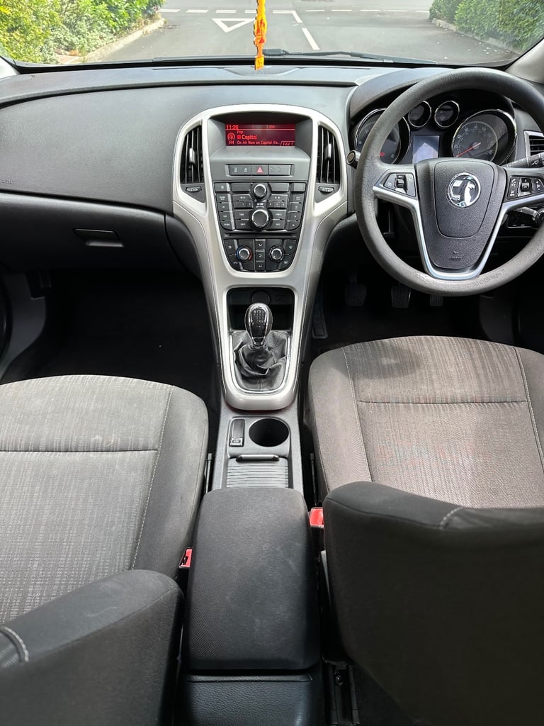 2011 Vauxhall Astra 1.7 Diesel 3 Months Mot Full Service Excellent Condition Car