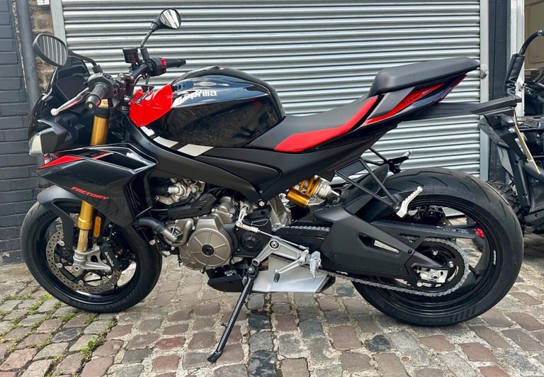 Aprilia Tuono 660 Factory E5+ — Black