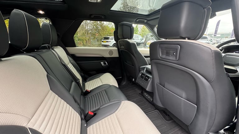 2021 Land Rover Discovery 3.0 D300 R-Dynamic HSE 5dr Auto ESTATE DIESEL Automatic
