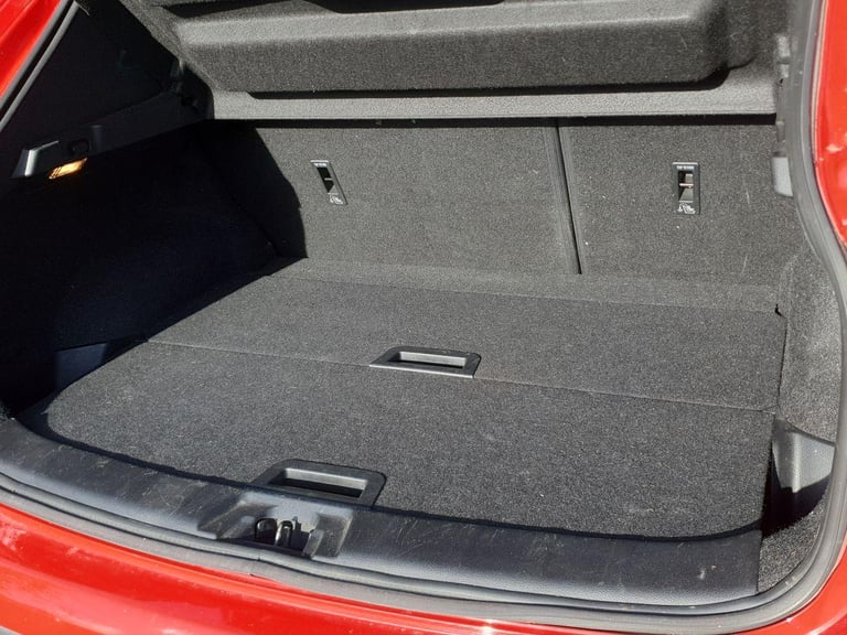 2016 Nissan Qashqai 1.6 dCi Tekna 5dr Xtronic Hatchback Diesel Automatic