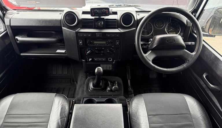 2025 Land Rover Defender 90 2.4 TDCi XS Station Wagon 4WD SWB Euro 4 3dr Diesel Manual