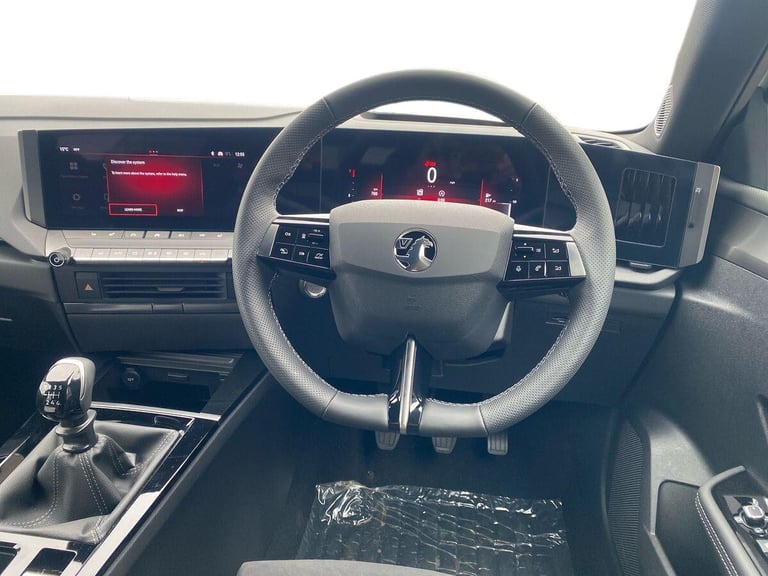 2025 Vauxhall Astra Astra 1.2 Turbo 130 Ultimate 5Dr Estate Estate Petrol Manual