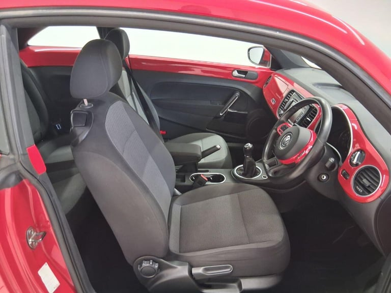 2012 Volkswagen Beetle 2.0 DESIGN TDI 3d 139 BHP HATCHBACK Diesel Manual