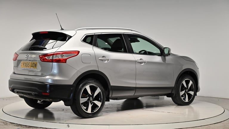 2015 Nissan Qashqai 1.6 dCi n-tec+ XTRON 2WD Euro 6 (s/s) 5dr HATCHBACK Diesel Automatic