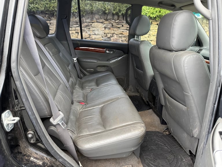 2007 Toyota Landcruiser LC4 3.0 D4-D AUTO 4X4 BLACK ESTATE Diesel Automatic