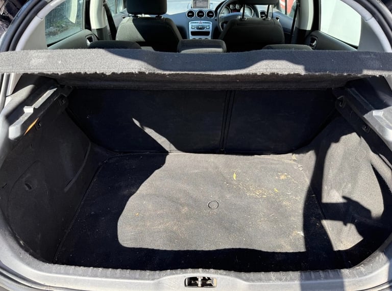 Peugeot, 308, Hatchback, 2012, Manual, 1560 (cc), 5 doors