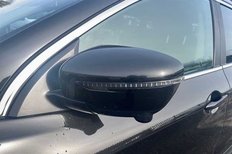 2019 Nissan Qashqai 1.3 DIG-T Tekna SUV 5dr Petrol Manual Euro 6 (s/s) (140 ps) SUV Petrol Manual