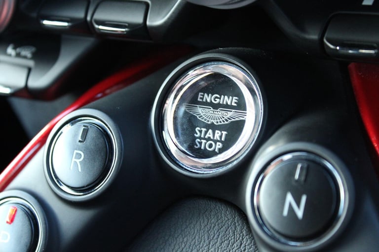 2019 Aston Martin Vantage 4.0 V8 Coupe 2dr Petrol Auto Euro 6 (510 ps) COUPE Petrol Automatic