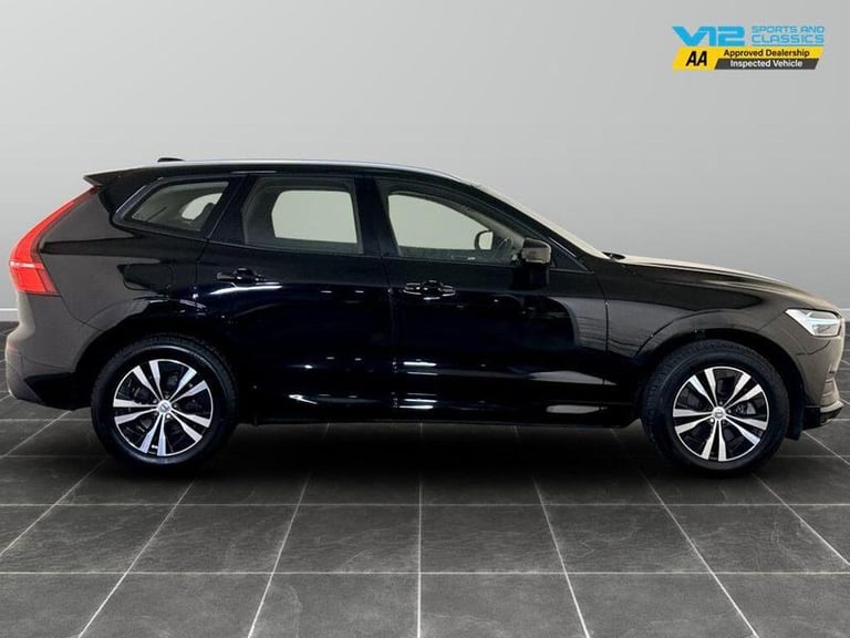 2020 Volvo XC60 2.0 B5 MHEV Momentum Auto Euro 6 (s/s) 5dr Automatic SUV Hybrid Automatic