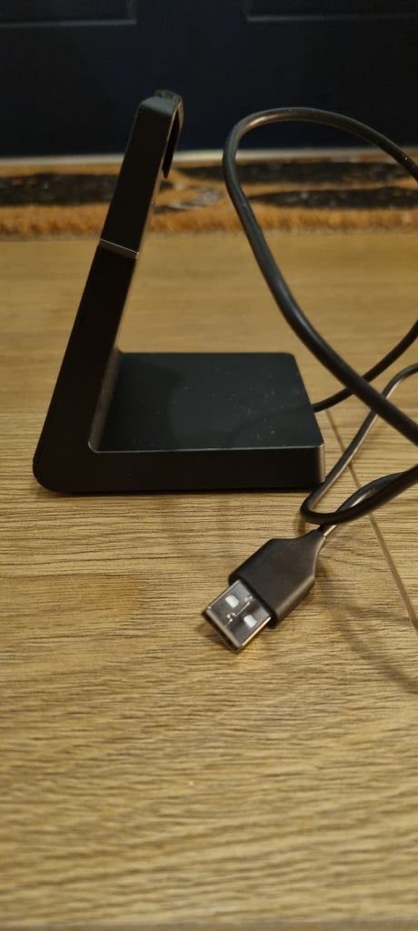 Like New - Jabra Evolve2 65 Desk Stand – USB-A Headset Charging Stand – Black