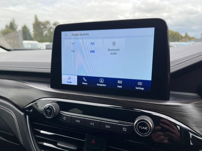 2023 Ford Kuga Vignale SUV 2.5l 190PS pHEV AUTO in Agate Black 1 OWNER, FSH