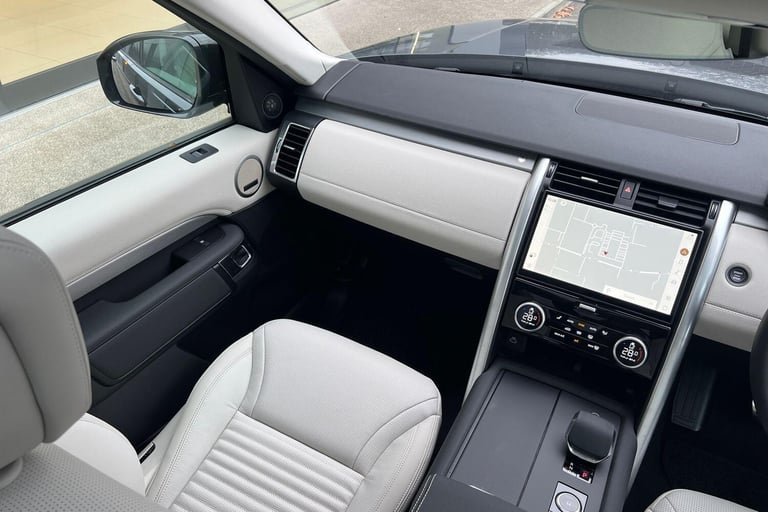 2025 Land Rover Discovery 3.0 D350 MHEV Dynamic SE SUV 5dr Diesel Auto 4WD Euro 6 (s/s) (350 ps) ...