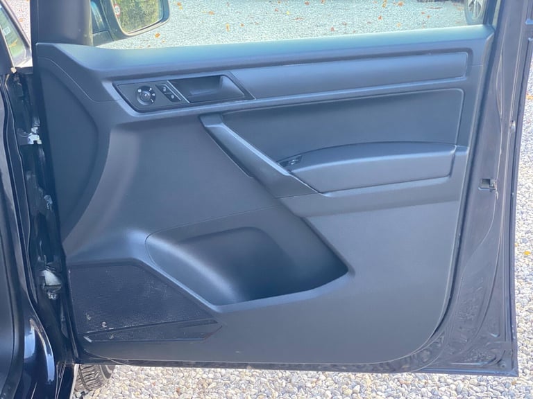 2016 Volkswagen Caddy DOUBLE BED—STOVE—AWNING—CRUISE PANEL VAN Diesel Manual