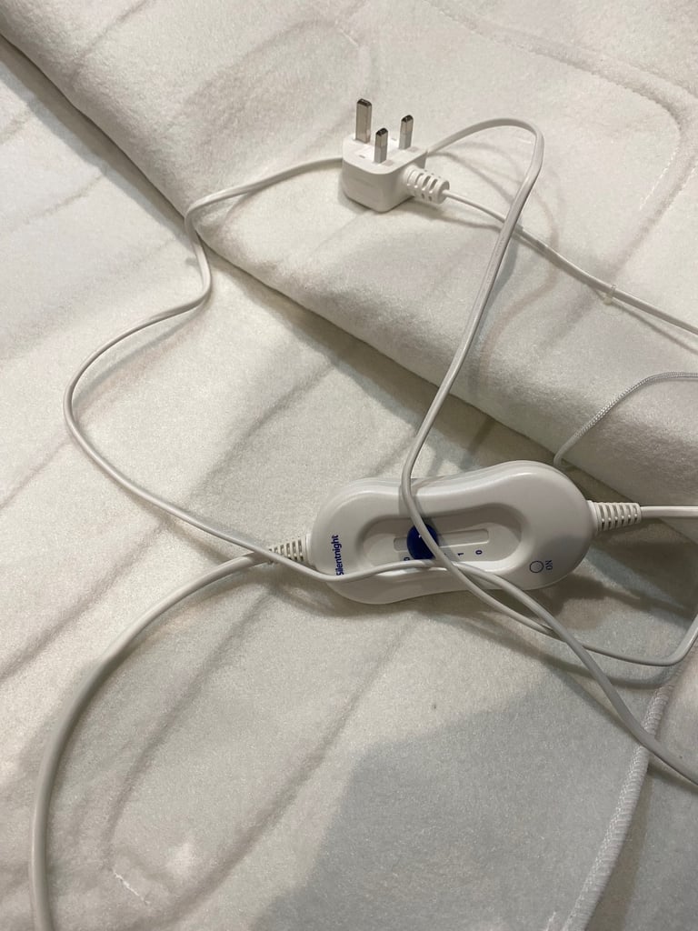 image for Silentnight double electric blanket - £5 Wallisdown