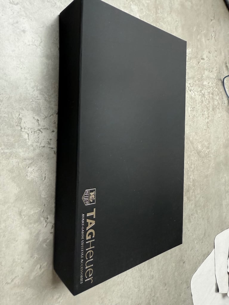 Genuine Tag Heuer Leather card Holder ( New )