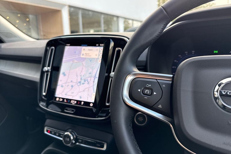 2022 Volvo XC40 2.0 B4 MHEV Ultimate SUV 5dr Petrol Hybrid DCT Auto Euro 6 (s/s) (197 ps) ESTATE ...