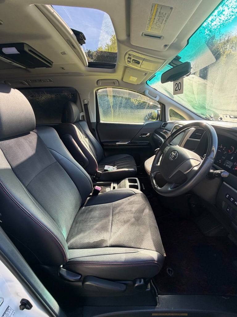 2012 TOYOTA VELLFIRE, WHITE,Golden Eyes 2, 2.4ltr. 7 Seater, Twin Sun roofs, 
