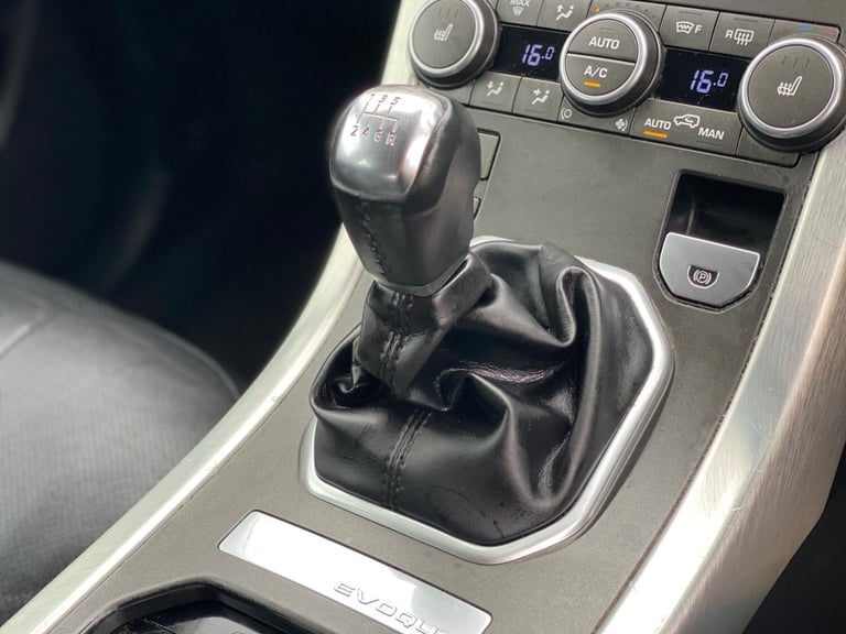 2017 Land Rover Range Rover Evoque 2.0 eD4 SE Tech FWD Euro 6 (s/s) 5dr ESTATE Diesel Manual