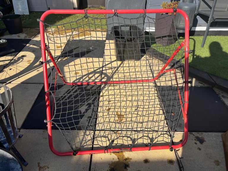 Football rebounder net 