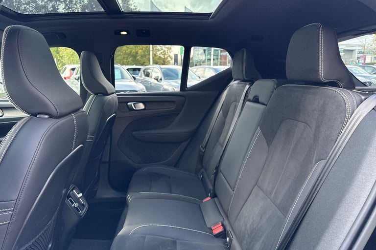 2022 Volvo XC40 2.0 B4 MHEV Ultimate SUV 5dr Petrol Hybrid DCT Auto Euro 6 (s/s) (197 ps) ESTATE ...