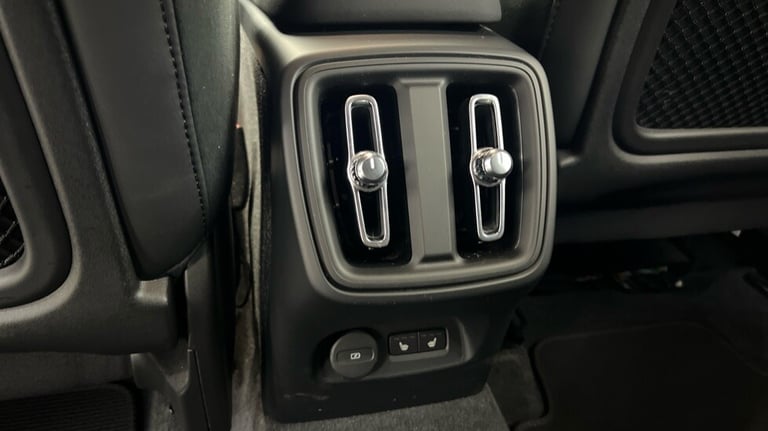 2023 Volvo XC40 Plus, B3 Mild hybrid, Petrol, Dark (360 Parking Camera, Apple Car Play) Estate Pe...