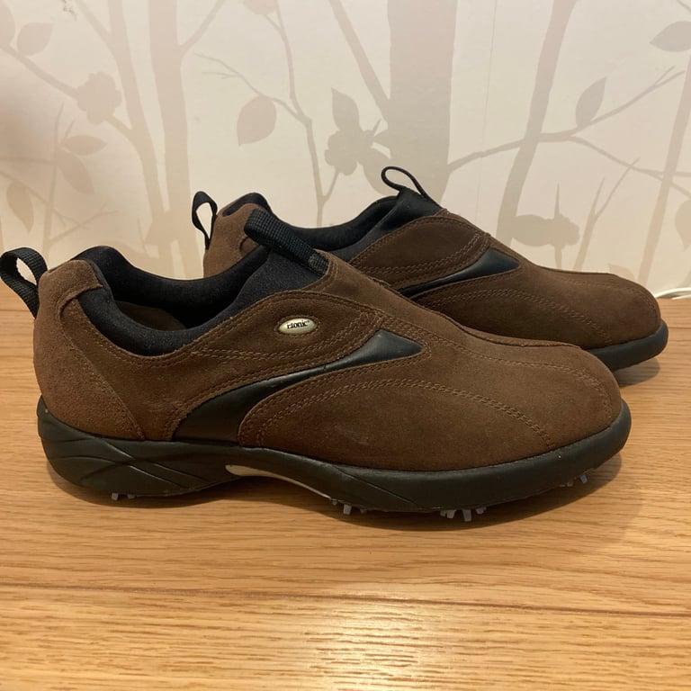 image for Etonic Dri-Lite 200 golf shoes with metal cleats Size 7 