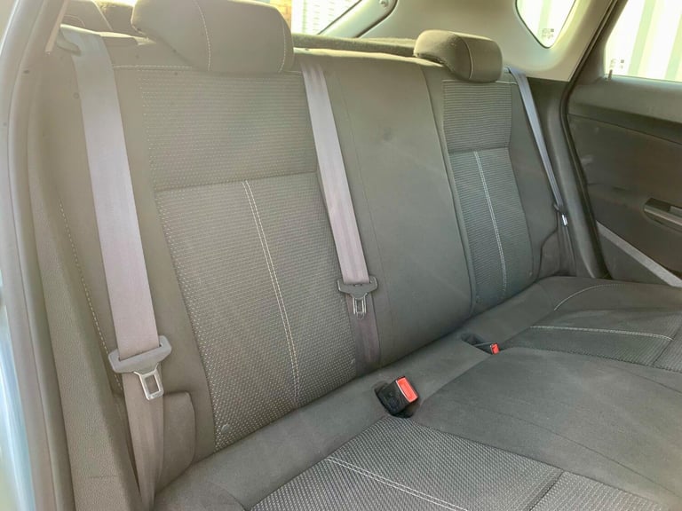 2016 Vauxhall Astra 1.6i SRi Euro 6 5dr HATCHBACK Petrol Manual