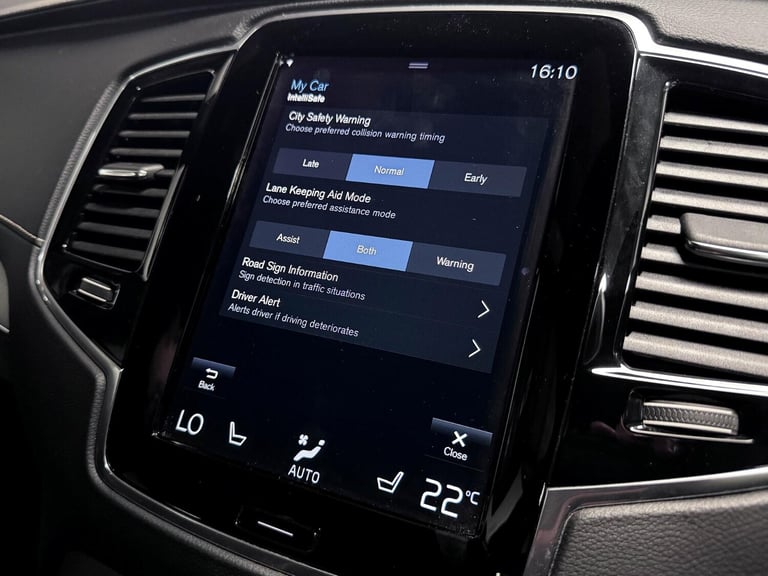 2022 Volvo XC90 2.0h T8 Recharge 18.8kWh R-Design SUV 5dr Petrol Plug-in Hybrid Auto 4WD Eu ESTAT...