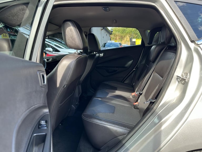 2014 Ford Fiesta 1.0T EcoBoost Titanium X Euro 5 (s/s) 5dr HATCHBACK Petrol Manual