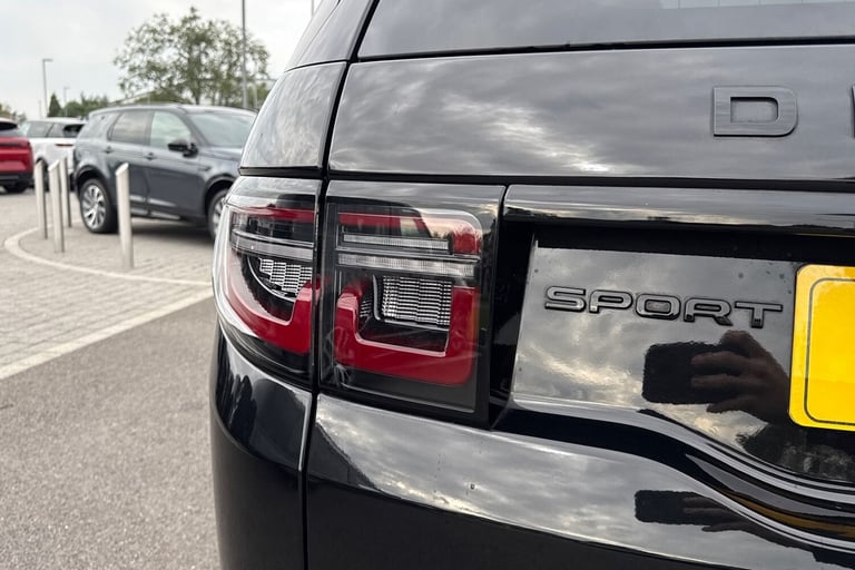 2024 Land Rover Discovery Sport 2.0 D200 Dynamic HSE 5dr SUV DIESEL Automatic