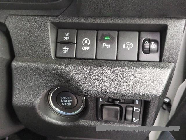 Suzuki jimny nomade 1.5 auto 4wd pearl new japanese import delivery miles 2025