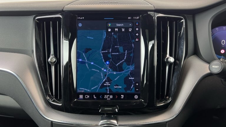 2022 Volvo XC60 2.0 B5P R DESIGN 5dr AWD Geartronic ESTATE PETROL Automatic