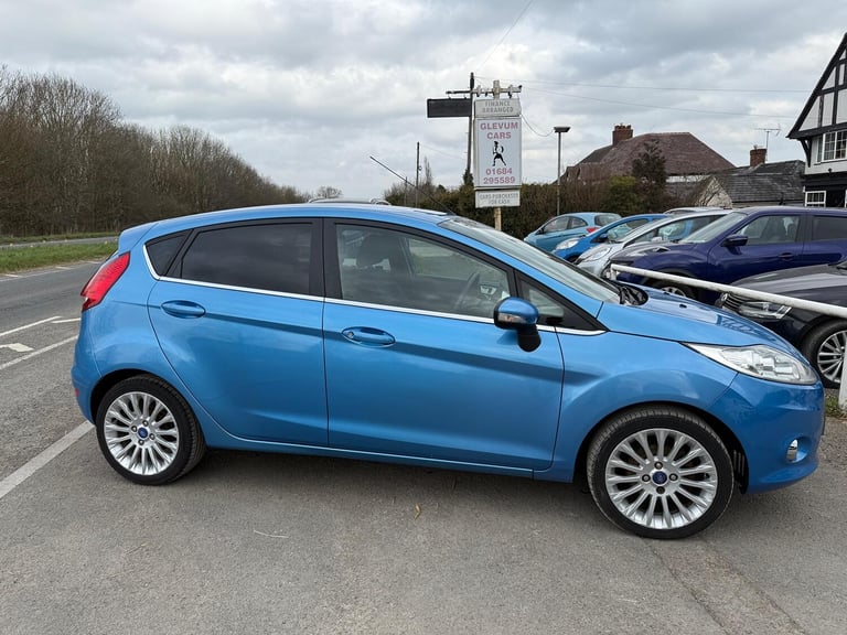 FORD FIESTA 1.4 Titanium Blue Manual Petrol 2012