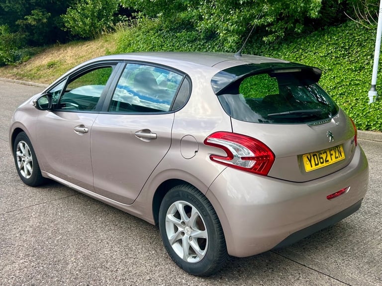 2012 Peugeot 208 1.4 e-HDi Active 5dr EGC HATCHBACK Diesel Automatic